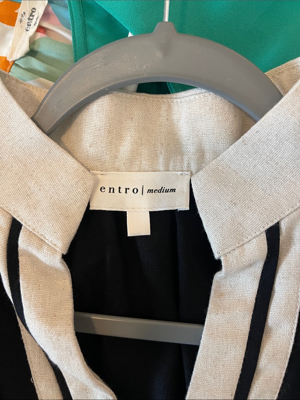 Entro Black Blouse with Cream Trim and Puff Sleeves - Picture 2 of 4
